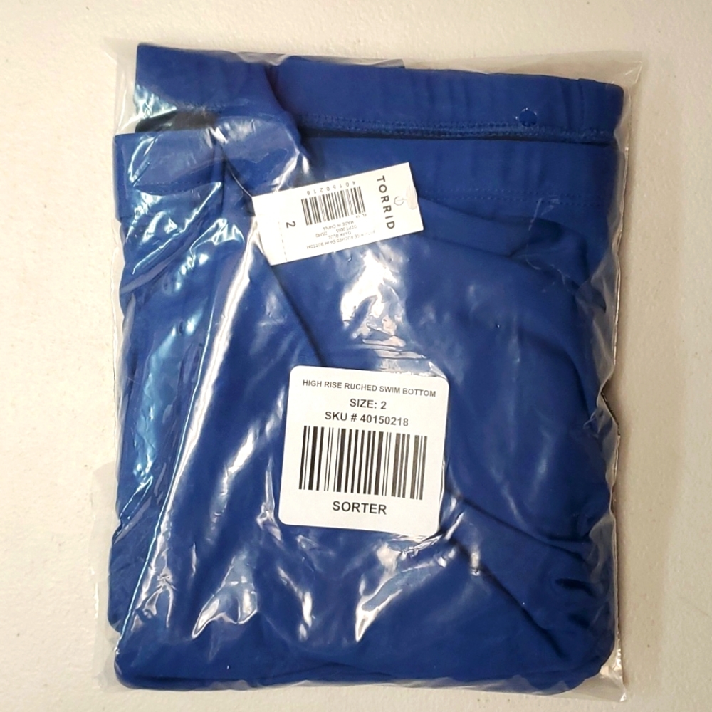 ❤️NWT TORRID SWIM BOTTOM - HIGH RISE - TUMMY CONTROL POCKETS - RUCHED PLUS SIZE - Picture 4 of 8
